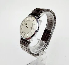 Men's SWISS Vintage 60's Watch LOUVIC De Luxe Cal.Peseux 330. Manual Wind