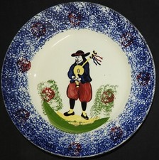 Assiette ancienne SARREGUEMINES UC Décor breton joueur de biniou (TBE) 21.5 cm