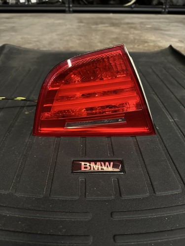 63217252780 - Tail Light In Trunk Lid - Right - E92 328i, 335i, M3 - Foto 8