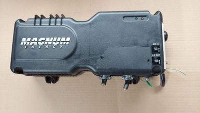 Magnum Energy Inverter/ Charger Model 1212