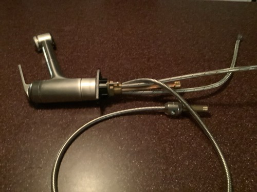 KWC Luna Kitchen Pull-out Spray Faucet - Picture 2 of 4