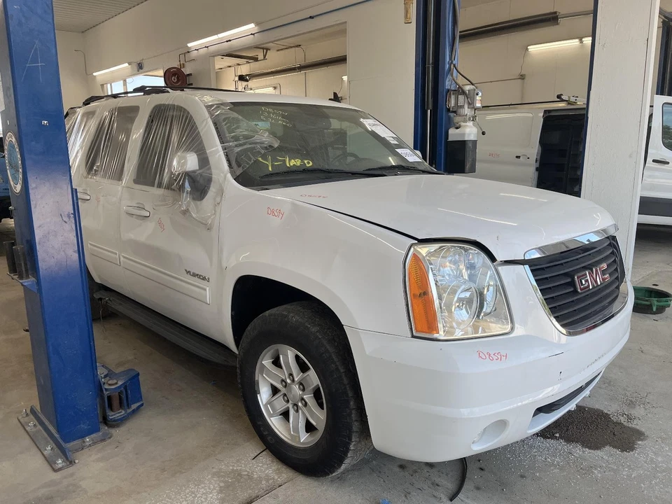 Used ABS Pump and Motor Assembly fits: 2013 Gmc Yukon Assembly 4 wheel ABS LH fr - Image 4 of 4