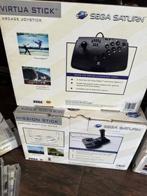 SEGA Saturn Console Bundle (read)