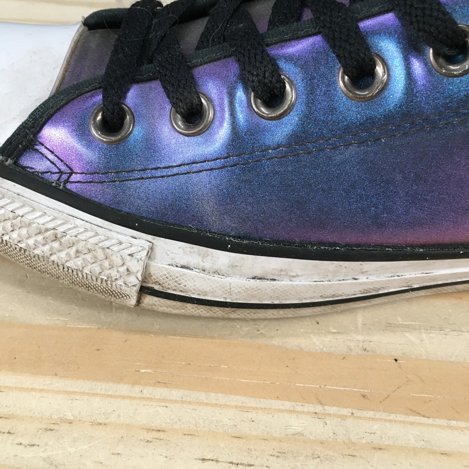 Converse Chuck Taylor All Star Shoes Mens 7 Womens 9 Iridescent Sneakers Purple thumbnail 3