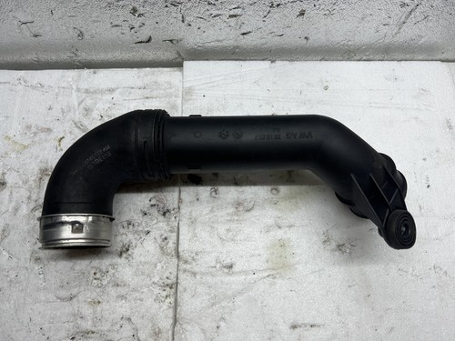 VW Touran Luftschlauch Ansaugrohr Ladeluftschlauch Rohr 3C0145770B 3C0145762AM