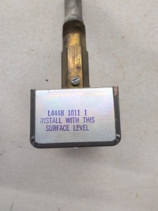 Honeywell L444B 1011  1 Surface Level 
