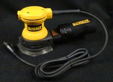 Lightly used DeWalt 5 inch Random Orbital Palm Sander in Case DW421