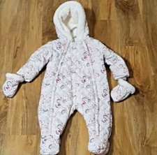 New Baby Girls BOOTS MINI CLUB Cream Printed Pram suit Snowsuit Size 3-6 Months