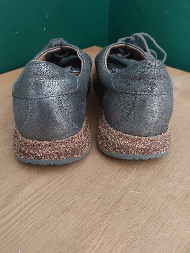 Birkenstock Silver Shoes Size 5.5 39 Womens Regular Fit - Picture 4 of 8