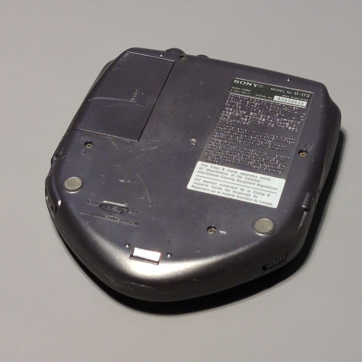 Sony Discman D-173 Walkman Personal Portable CD Player Power