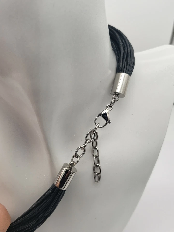 设计不锈钢和皮革绳子现代主义项链 — 第 4/4 张图片