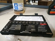 Performance Tool TAP AND DIE SET  Metric,  40pc    292