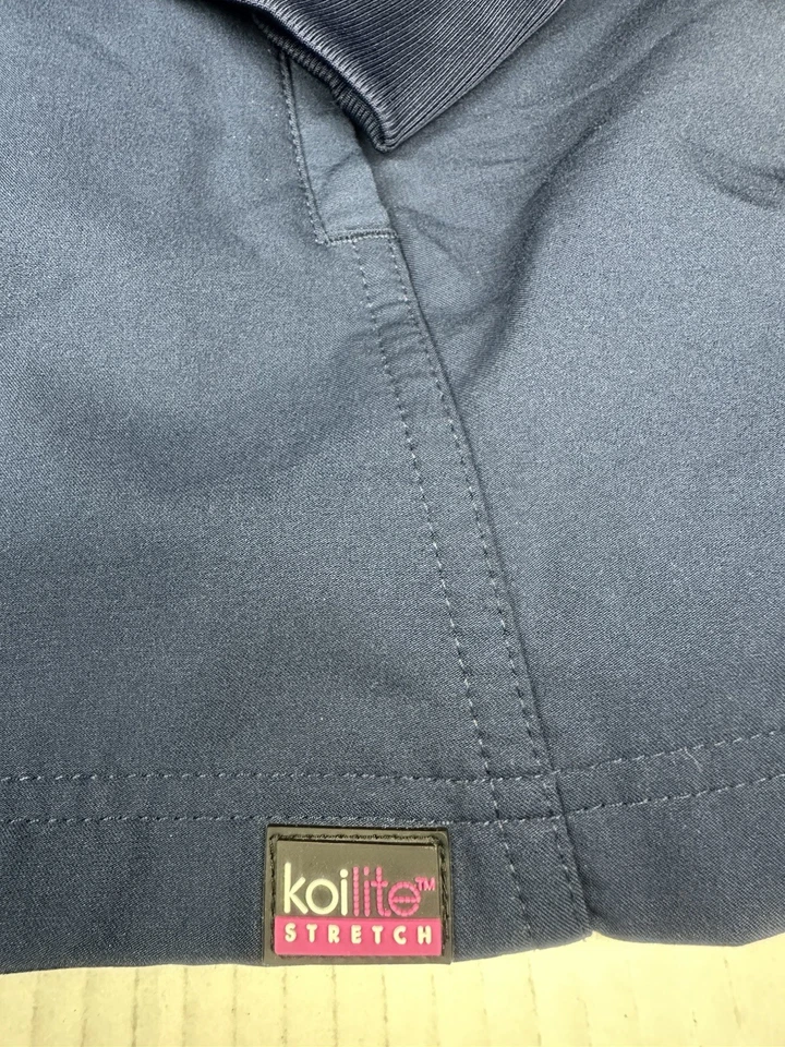Jaqueta Koi Feminina Lite Stretch Scrub Zíper Completo Estilo Azul Marinho 459 Tamanho 2XL - Imagem 4 de 4