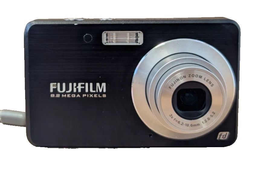 VGC Boxed Working Fujifilm Digital Camera FinePix J15fd 8.2MP, photo 1 of 5