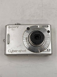 Sony Cyber-shot DSC-W30 6.0 MP Digitalkamera Silber - Defekt Für Ersatzteile