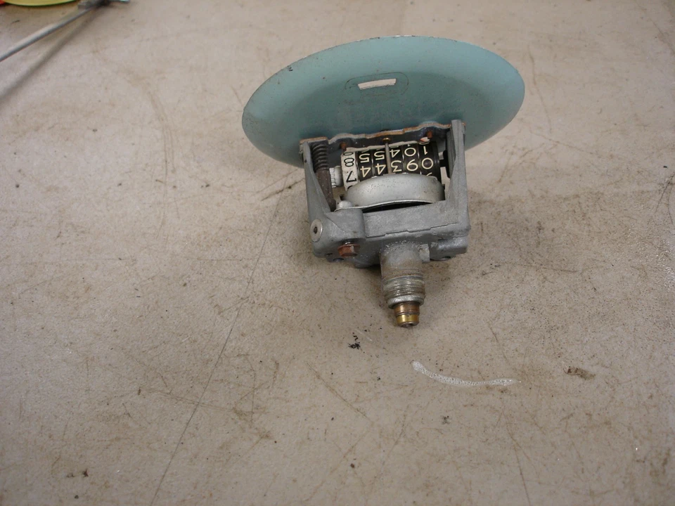 1966 1967 Oldsmobile 442 Cutlass F85 medidor de velocímetro BOM FUNCIONAMENTO 66 67 32K GM - Imagem 3 de 4