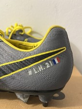 مقتنيات وفنون — Lucas Hernández Boots
