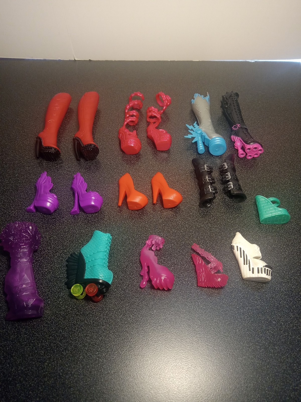 Monster High Doll Shoes Lot