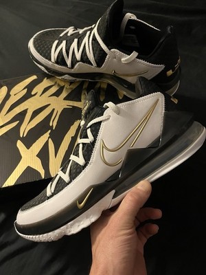 Size 10.5 - Nike LeBron 17 Low Metallic Gold *VNDS*