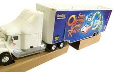 IZZY'S Olympic Games 1996 TEXACO Toy Car Carrier w Race car Included -  17" Long