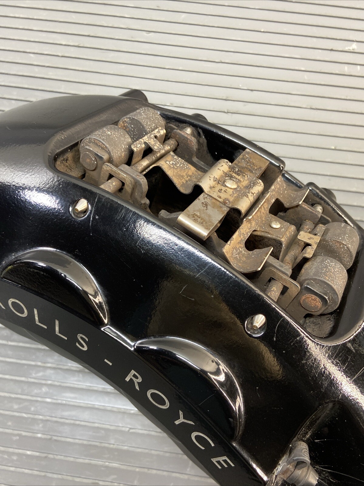 2017-2023 Rolls Royce Dawn RR6 Front Brake Caliper 16k Miles OEM *NOTE*