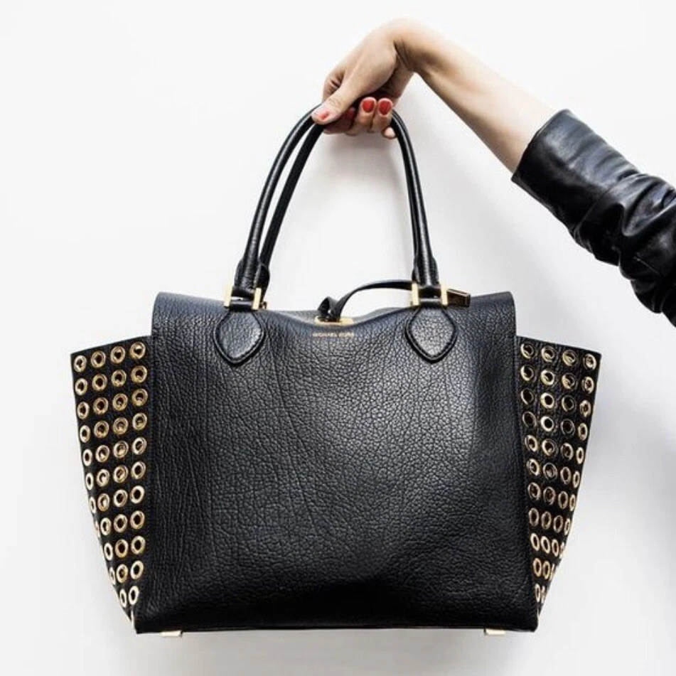 Just Cant Get Enough Celebrities Love The Michael Kors Miranda Bag PurseBlog dichvumaitangtanmycom #34 Just Cant Get Enough Celebrities Love The Michael Kors Miranda Bag PurseBlog dichvumaitangtanmycom