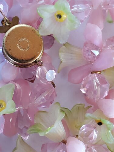 Vintage Fantastic Plastic Floral Necklace. Signed Germany. Soft green and pink. - 第 4/4 張圖片