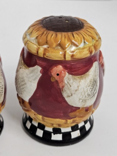 hens and chickens salt and pepper shakers 2 Pc. Set - Picture 3 of 10