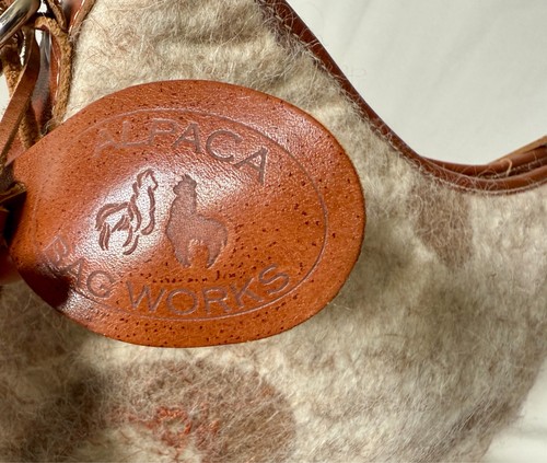 Handcrafted Artisan Alpaca Bag Works Felted Wool Leather Crossbody Shoulder Bag - Picture 4 of 7