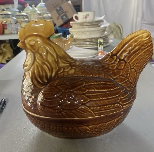 Brown Ceramic Chicken Hen on a Nest (Japan) Ceramic