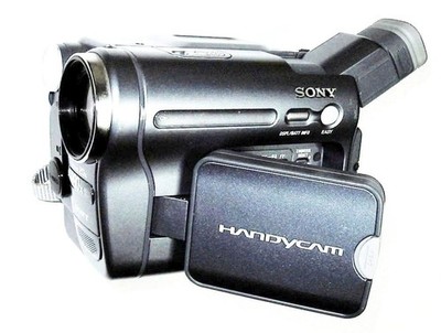Sony Hi8 Camcorder CCD-TRV228E mit Video8-Funktion vom Fachhändler