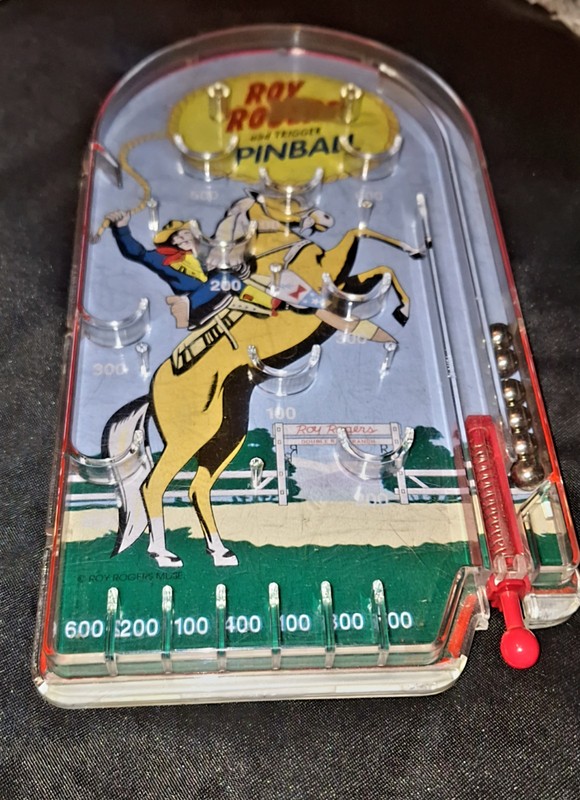 ROY ROGERSand Trigger PINBALL.  