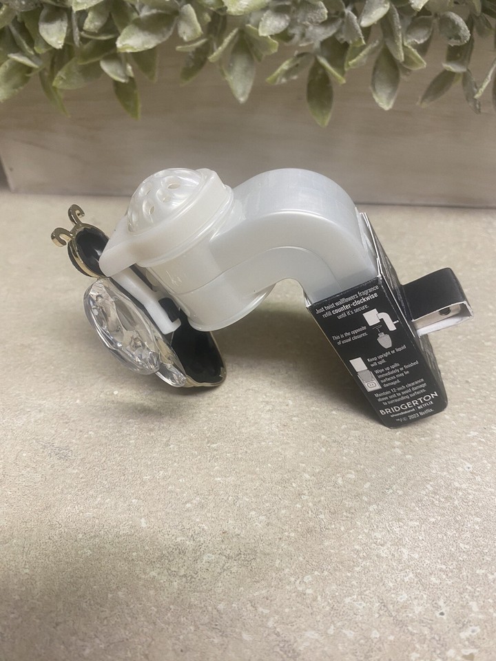 Bath & Body Works Bee Wallflower Plug In Bridgerton Night Light Scent