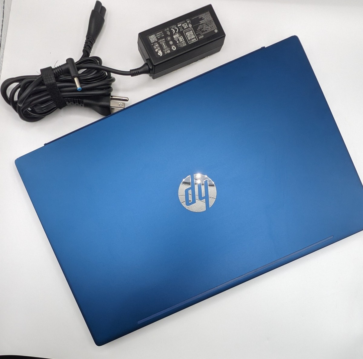 hp pavilion 15-cw0007ca 8gb ram, tb HDD,Amd Ryzen 3-2200U