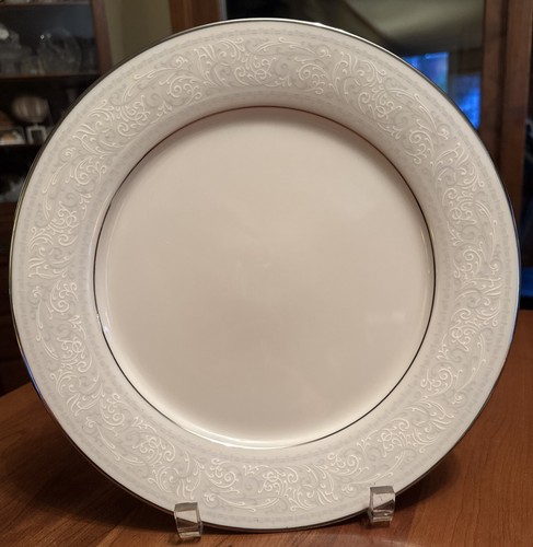 Noritake Ivory China Trudy (5) Piece Place Setting #7087 Japan - Picture 5 of 8