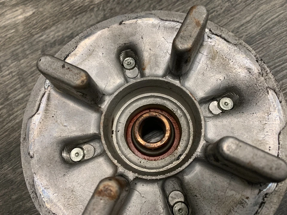 Soporte de piñón de llanta trasera rebelde Honda 1997-2016 CMX250 250 FABRICANTE DE EQUIPOS ORIGINALES Foto 4 de 4