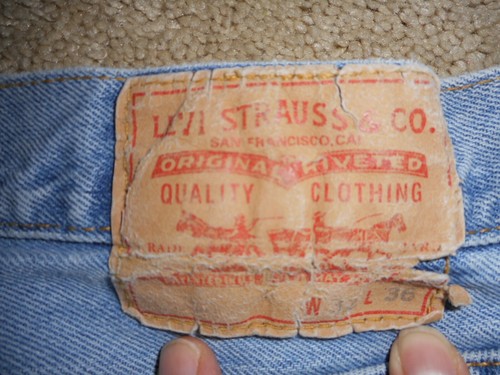 550 Levis Relaxed Fit 32x36 Grunge Zipper Preowned Paint ? Spattered Light Wash - Picture 6 of 9