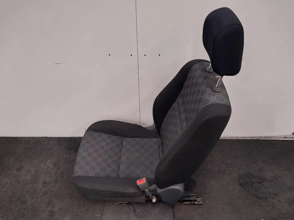 FOTON TUNLAND RIGHT FRONT SEAT CLOTH EARLY TYPE 10/2012-06/2019 773410 - image 2 of 4