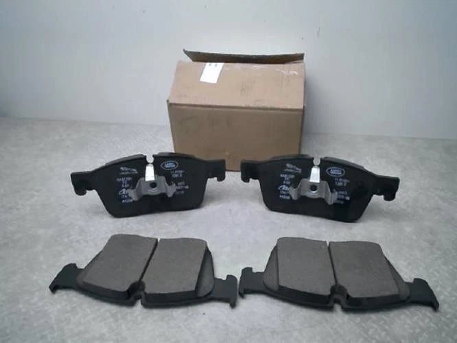 Plaquettes de frein avant LAND ROVER RANGE ROVER VELAR 410602S791 - Photo 4/4