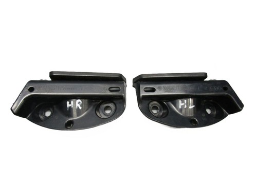 Rückleuchte Rücklicht Halter Halterung Rückleuchte rechts und links  7118184