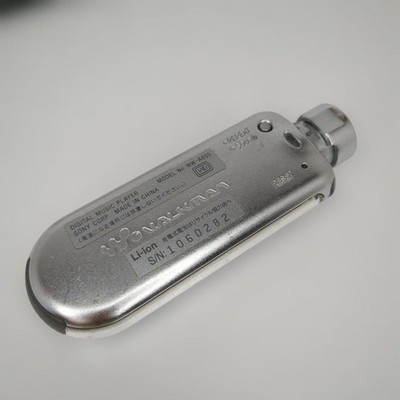 SONY ウォークマン NW-A605 512MB Sony Walkman NW-A605 Silver/Blue ( 512 MB ) Digital Media