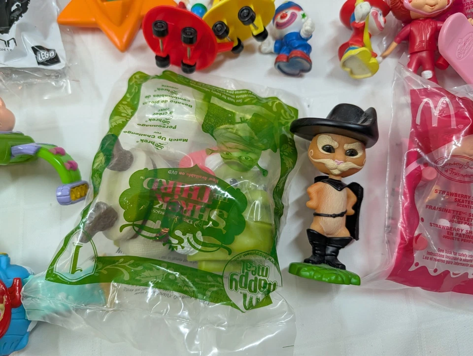 McDonald's Happy Meal Toys 45+ Lot Burger King Vintage Modern Mix Lego Bionicle - Image 4 of 4