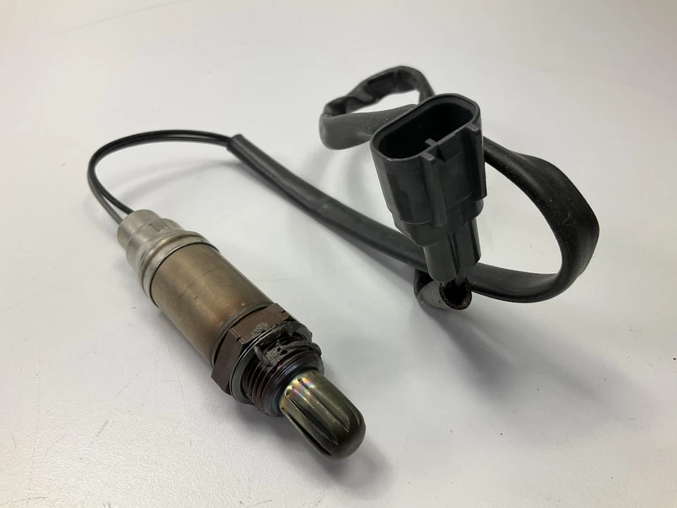 Sensor de oxígeno O2 Bosch 12109 para Toyota Camry 1992-1996, 1996-1997 Celica Foto 2 de 4