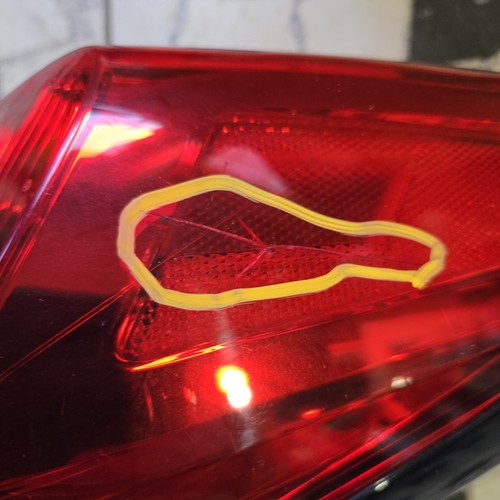 Luz trasera derecha Toyota CHR 2018-2021 (¡ROTA, AGRIETADA!) VER FOTOS! - Imagen 2 de 5