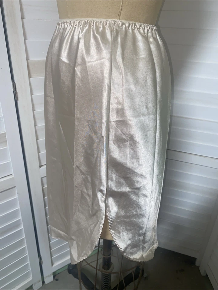 Falda De Colección Farr West Marfil Satinado Medio Deslizamiento Brillante Cintura Elástica Y2K Mediana Foto 4 de 4