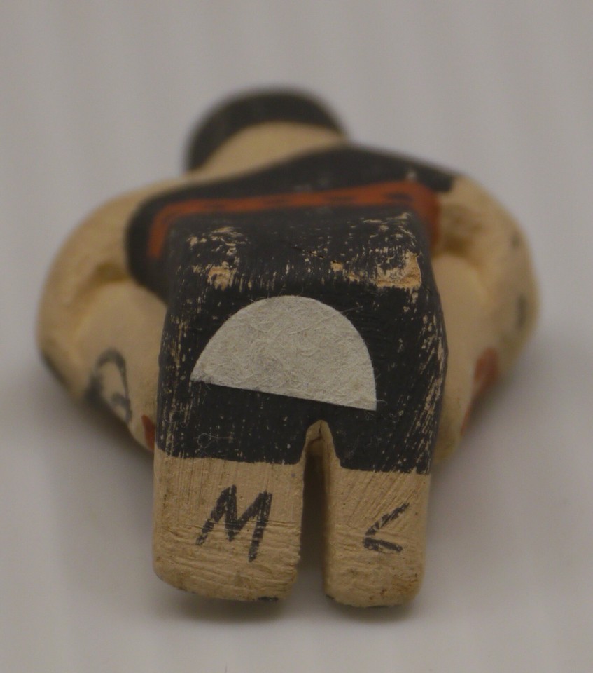 NATIVE AMERICAN ART POTTERY MINIATURE STORYTELLER DOLL SIGNED M.C