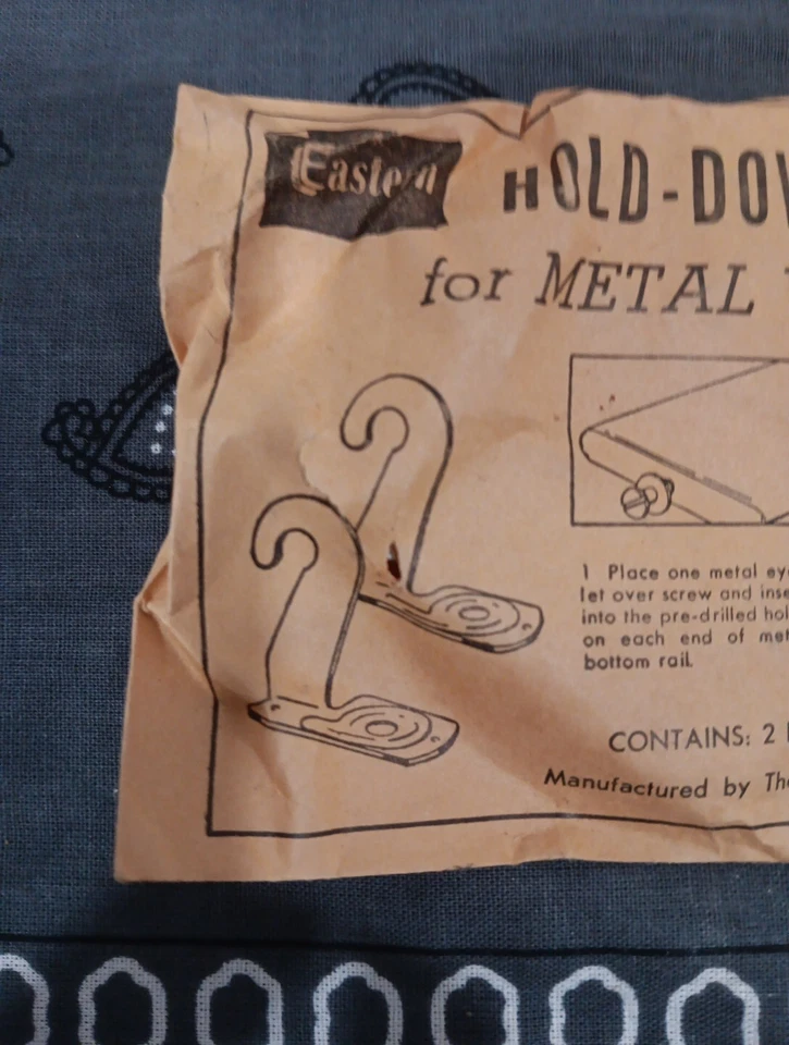 Juego de soportes de sujeción orientales vintage para persianas metálicas Venetain paquete de 2 Foto 3 de 4