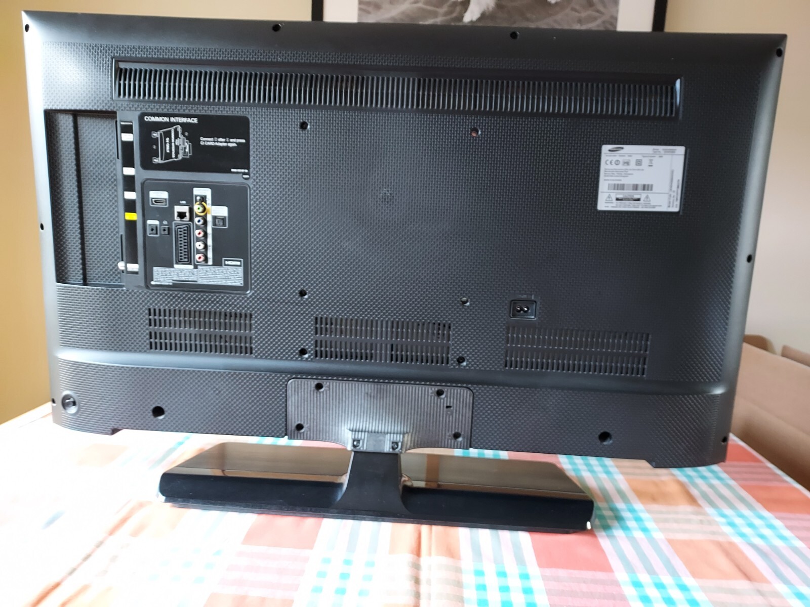 Samsung Smart LED TV 40" model UE40H5500AK eBay