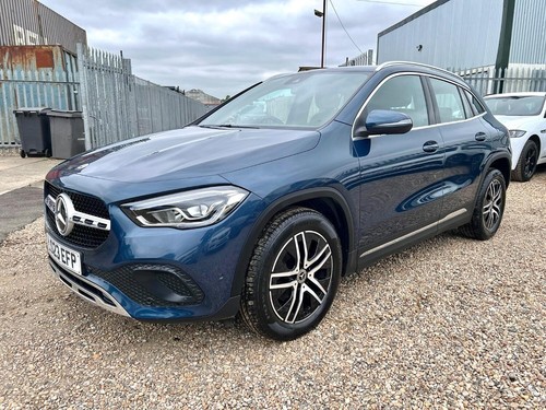 MERCEDES-BENZ GLA CLASS 1.3 GLA200 Sport (Executive) SUV 5dr Petrol 7G-DCT Euro - Picture 11 of 24