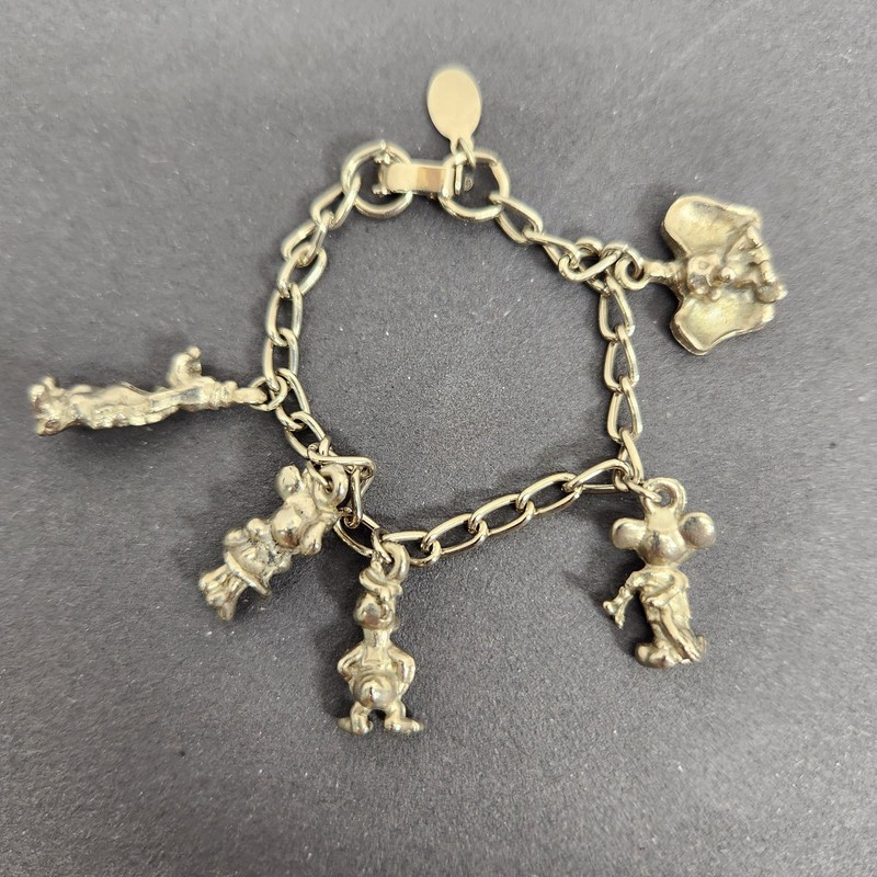 Vtg. Silvertone Disney Charm Bracelet Minne Mouse,Goofy, Donald Duck, and Dumbo